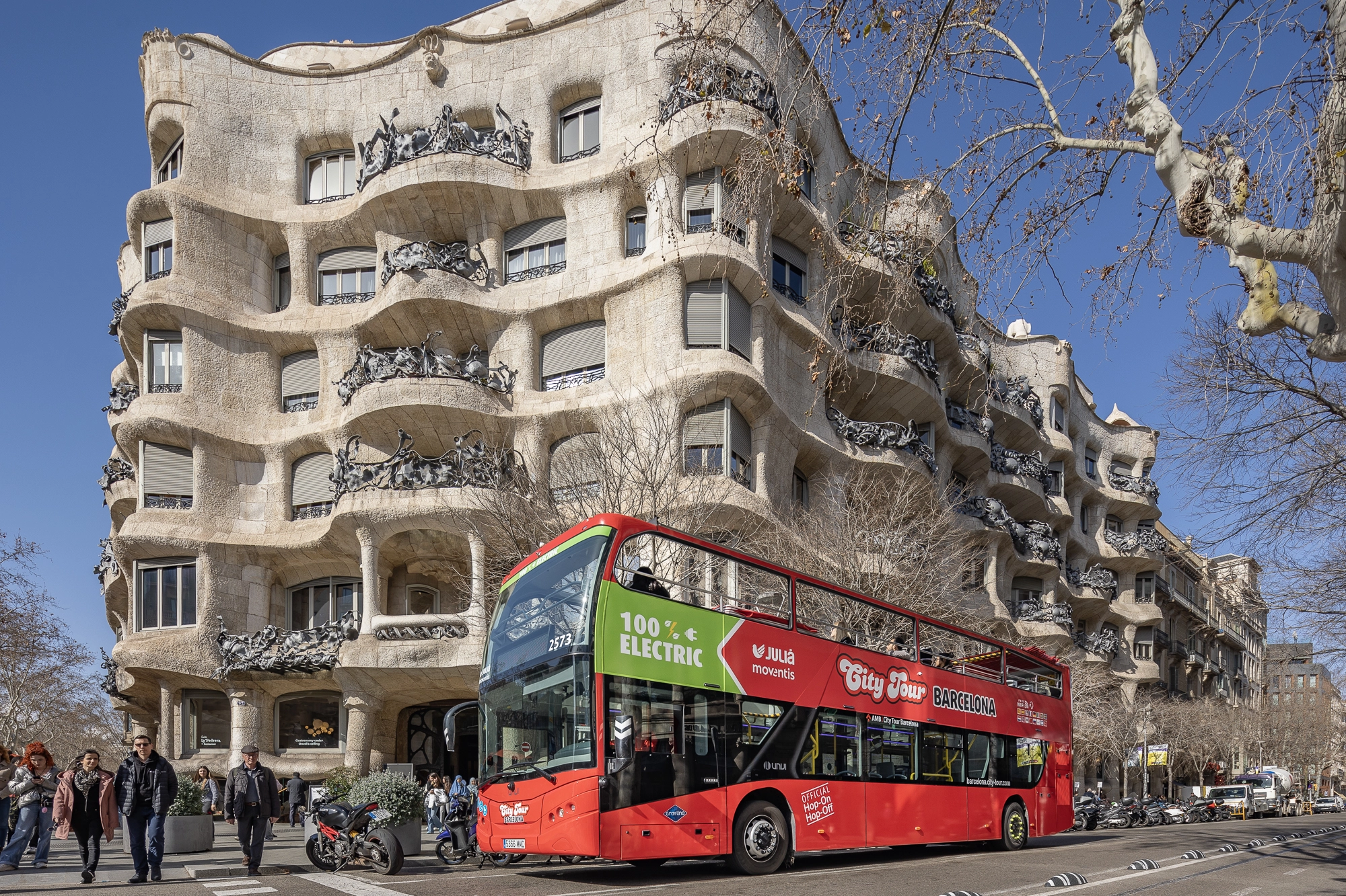 Hop On Hop Off Barcelona 24 hours ticket